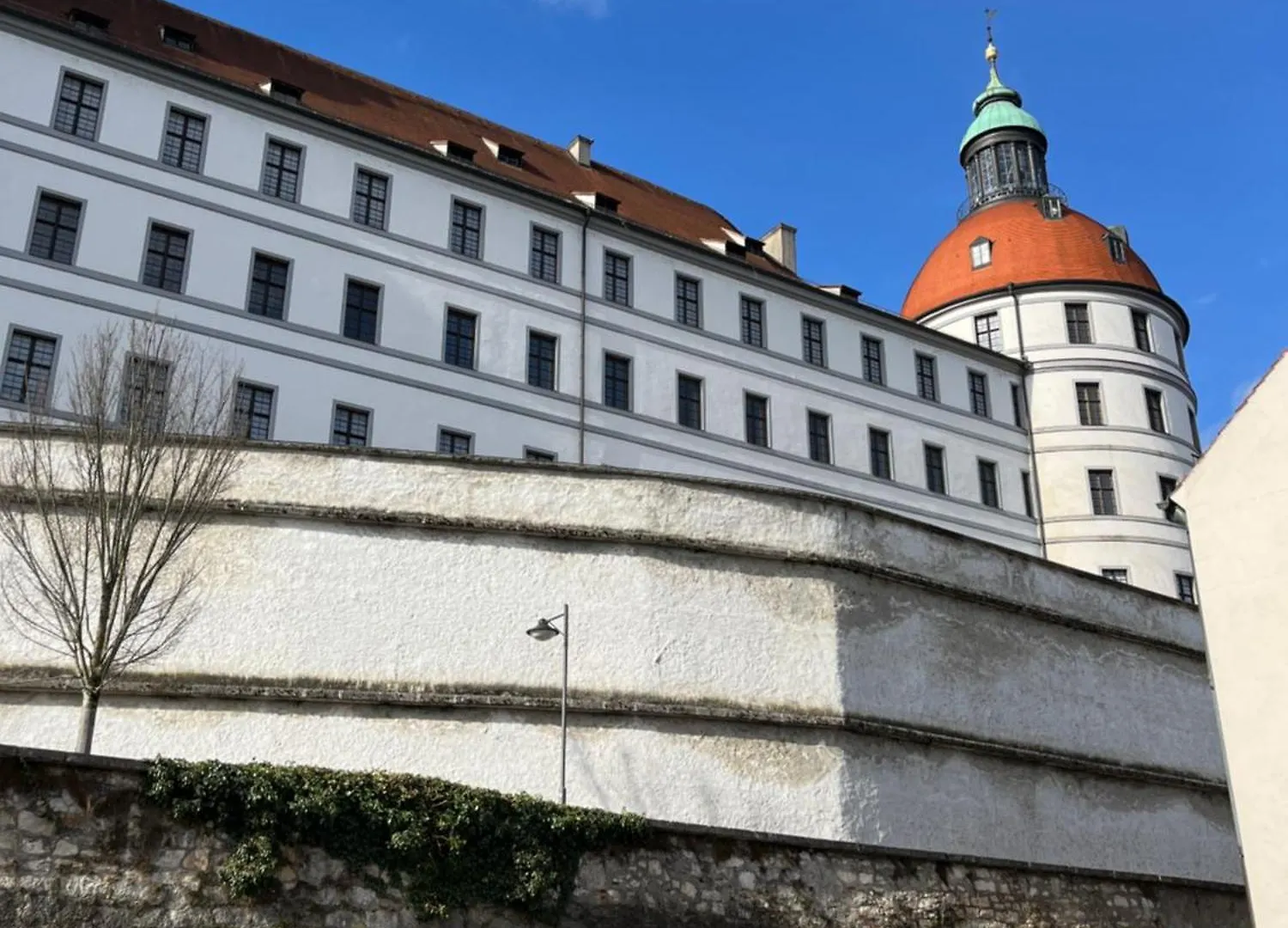 Apartment Zimmer Zum Vermieten Direkt An Der Donau Und Am Schloss Neuburg an Der Donau Germany